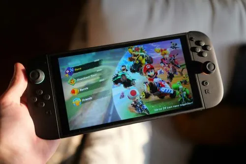 Switch 2、猛暑で悲鳴？任天堂が異例の「温度警告」を発令：次世代機が直面する性能と排熱のトレードオフ