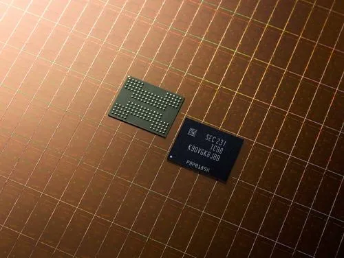 Samsung、290層V-NANDを今月にも量産開始、430層V-NANDも2025年に量産へ
