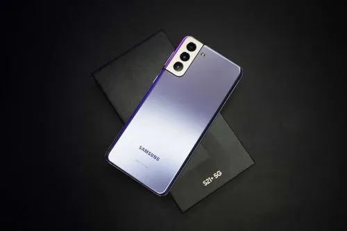 2024年第2四半期のスマートフォン出荷台数はSamsungがAppleを上回り首位を維持、だが両社ともにシェアを落とす結果に