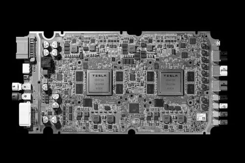 Tesla、独自AIチップ「AI5」設計完了とDojo3復活を宣言：Intelを巻き込む半導体戦略とNVIDIAへの宣戦布告