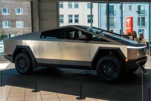 Tesla初の年間販売台数減少、Cybertruckも苦戦