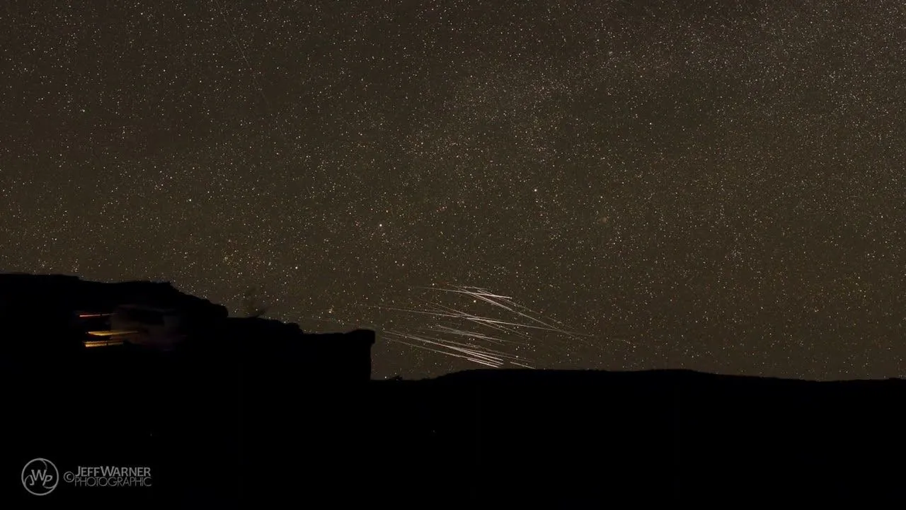 SpaceX「Starlink」衛星の爆発的異常と制御不能な落下：低軌道の混雑が招くリスクと真実