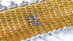 「繊維電源」を製造する画期的なプロセスが、電力を蓄え太陽光発電が出来る衣服の開発を可能にする