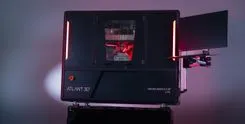 黒い3Dプリンターとモニター