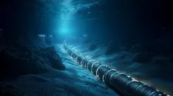 中国が世界初の深海ケーブル切断技術公開、グローバル通信に影響懸念