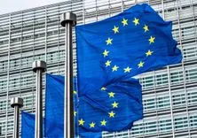 EU、AppleとGoogleに独占禁止違反を指摘 – 規制強化で米国との緊張が高まる