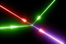 量子真空から光が生まれるSF現象：オックスフォード大学が3次元シミュレーションで衝撃の再現に成功