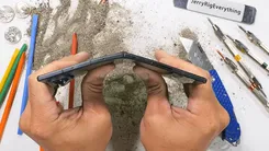 Galaxy Z Fold8の実機が曲げテストに耐えた、分解で見えたチタンとQiの代償