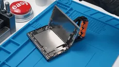 iPhone Duoの分解で判明した4,883mAhの電池構造、USB-Cは交換可能でも修理には課題