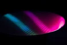 2026年、メモリ・SSD価格暴騰の序章：台湾のチップパッケージング大手3社が30%値上げへ。AIが引き起こす「スーパーサイクル」と消費者を襲う“第2波”の衝撃