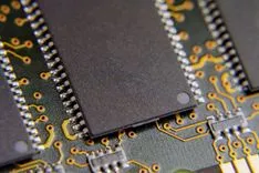 世界の半導体売上高、7月に18.7%増 – 米国市場が40.1%の大幅成長