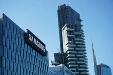 Samsung、Teslaと165億ドルのチップ製造巨額契約を発表