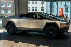 Tesla初の年間販売台数減少、Cybertruckも苦戦