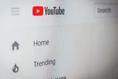 YouTubeは若者の政治教育を形成するが、サイトは複雑な問題を単純化している