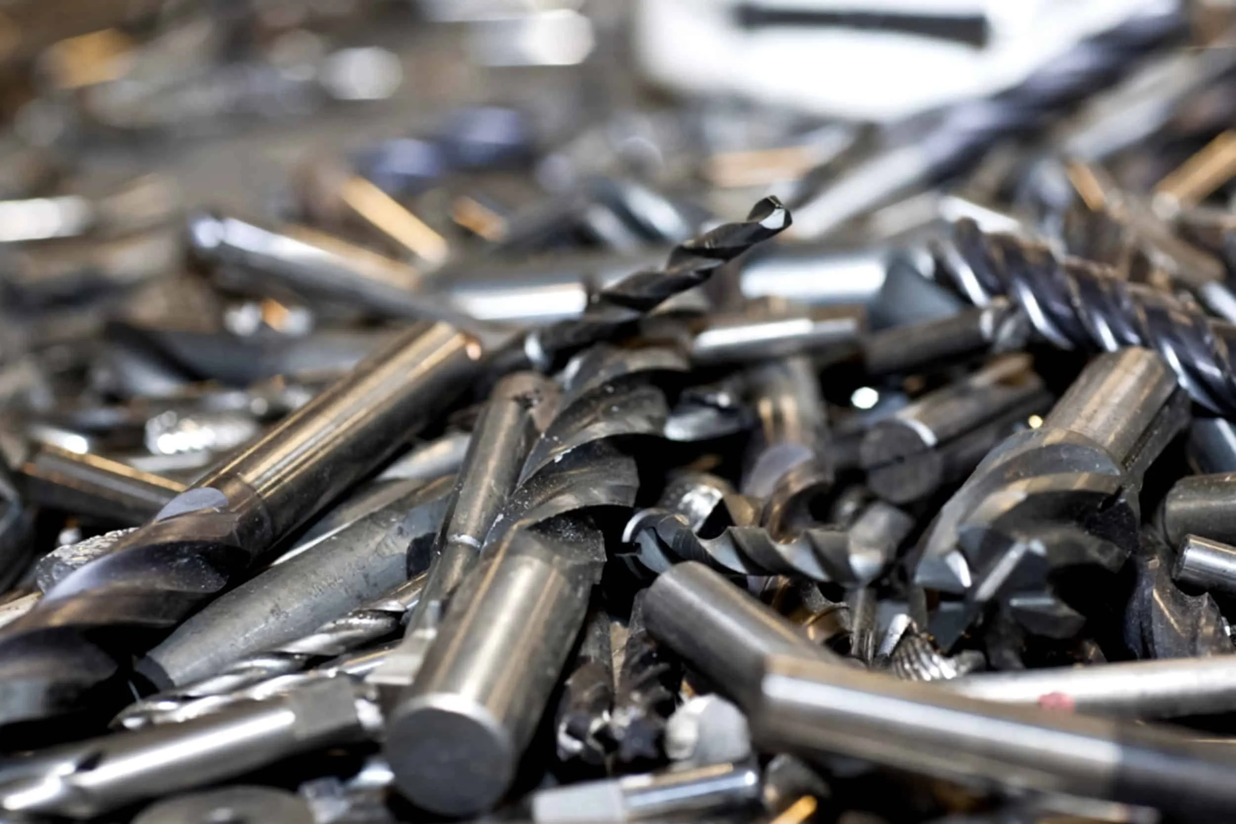 東京理科大学が新型熱電変換素子の開発に成功、廃熱の有効活用への道を拓く