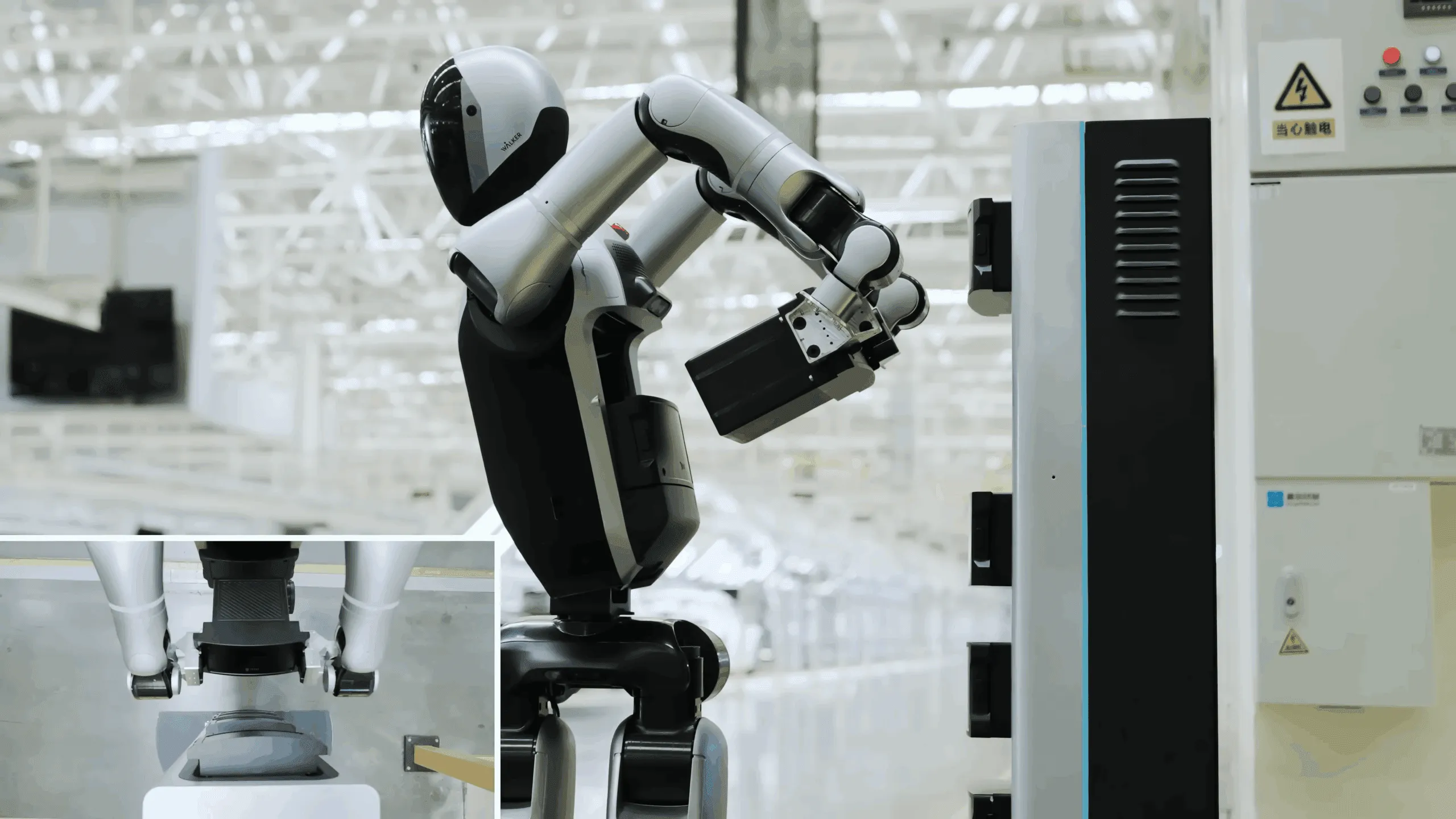 UBTECH「Walker S2」ヒューマノイドロボット、自律バッテリー交換で24時間稼働工場の扉を開く